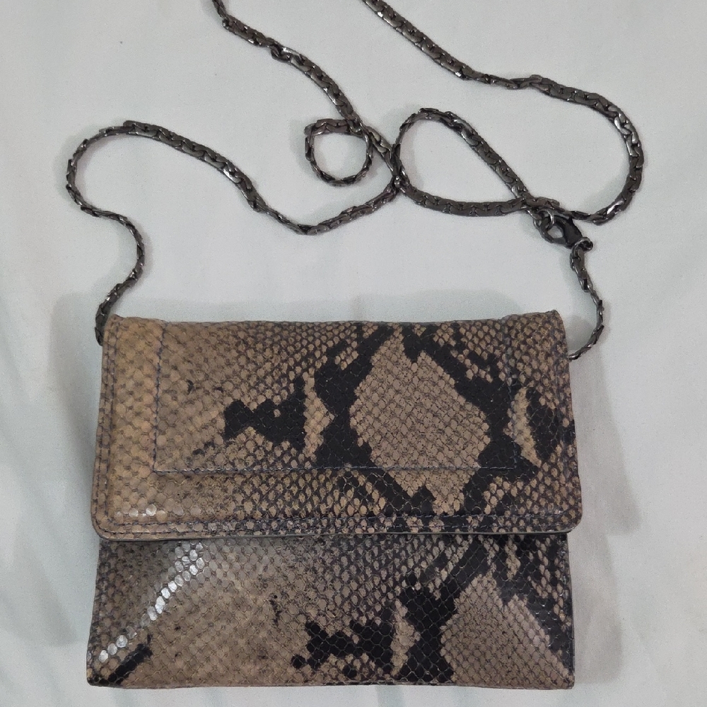 CLUB MONACO Snake Print Crossbody Bag🧿